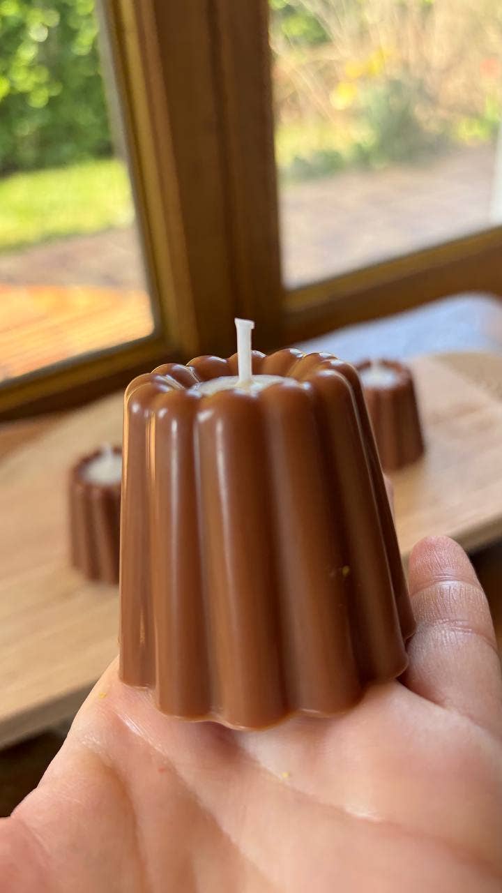 Leman Candle - Candela a Forma di Canelè di Bordeaux