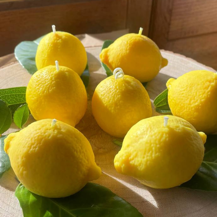 Leman Candle - Candela a Forma di Limone Profumata allo Yuzu