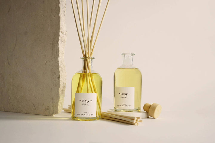 SEVENREEDS - Diffusore per Ambiente con Bastoncini al Legno di Sandalo 250ml