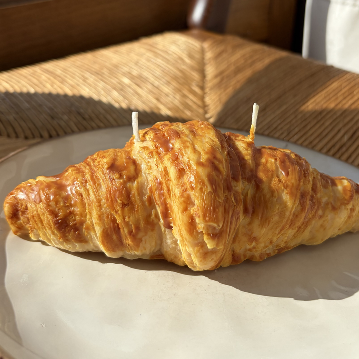 Leman Candle - Candela a Forma di Croissant Aromatizzata al "Profumo di Pasticceria"